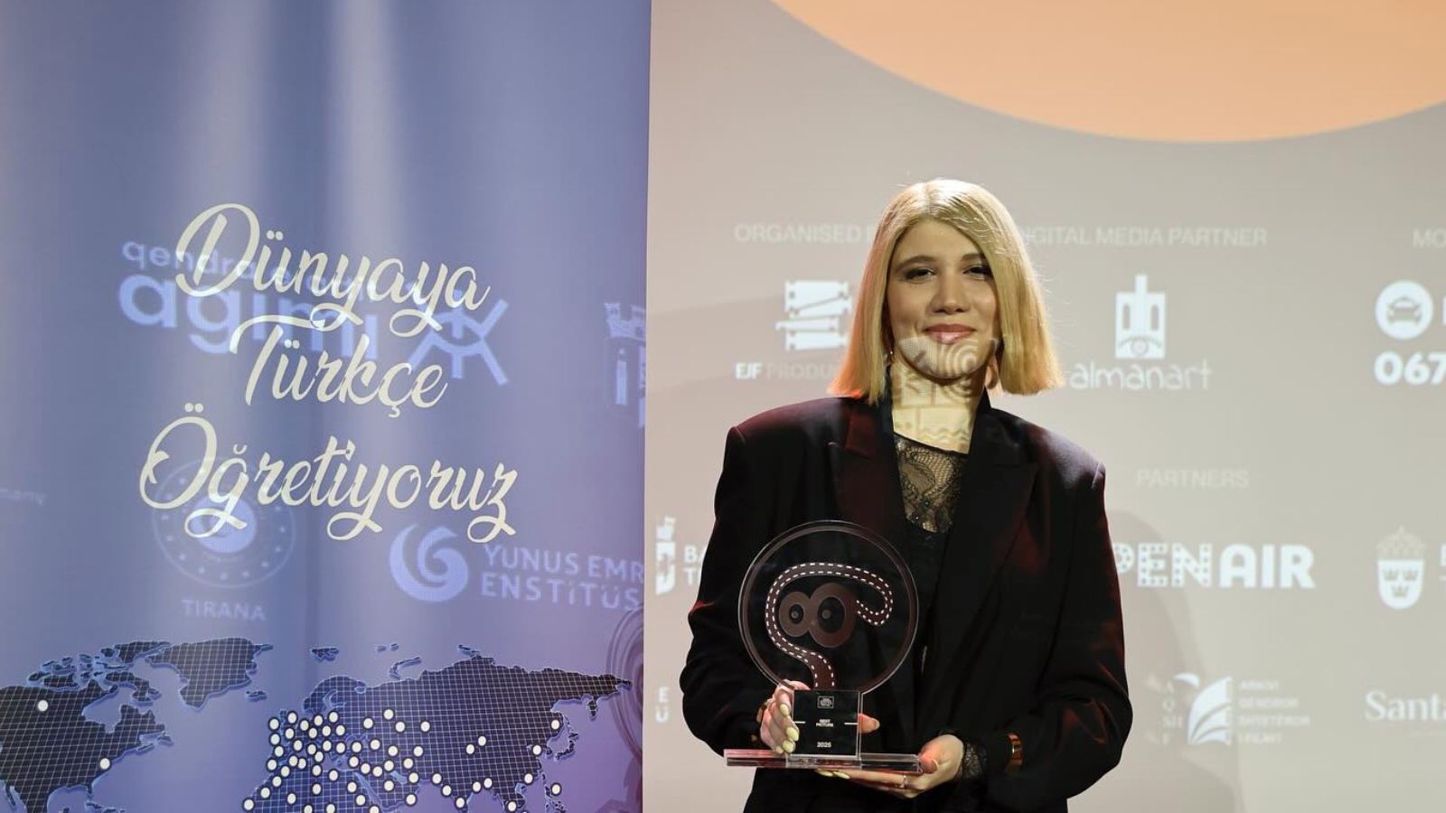 “Adresi Olmayan Ev” Arnavutluk’ta En İyi Film Ödülünü Kazandı